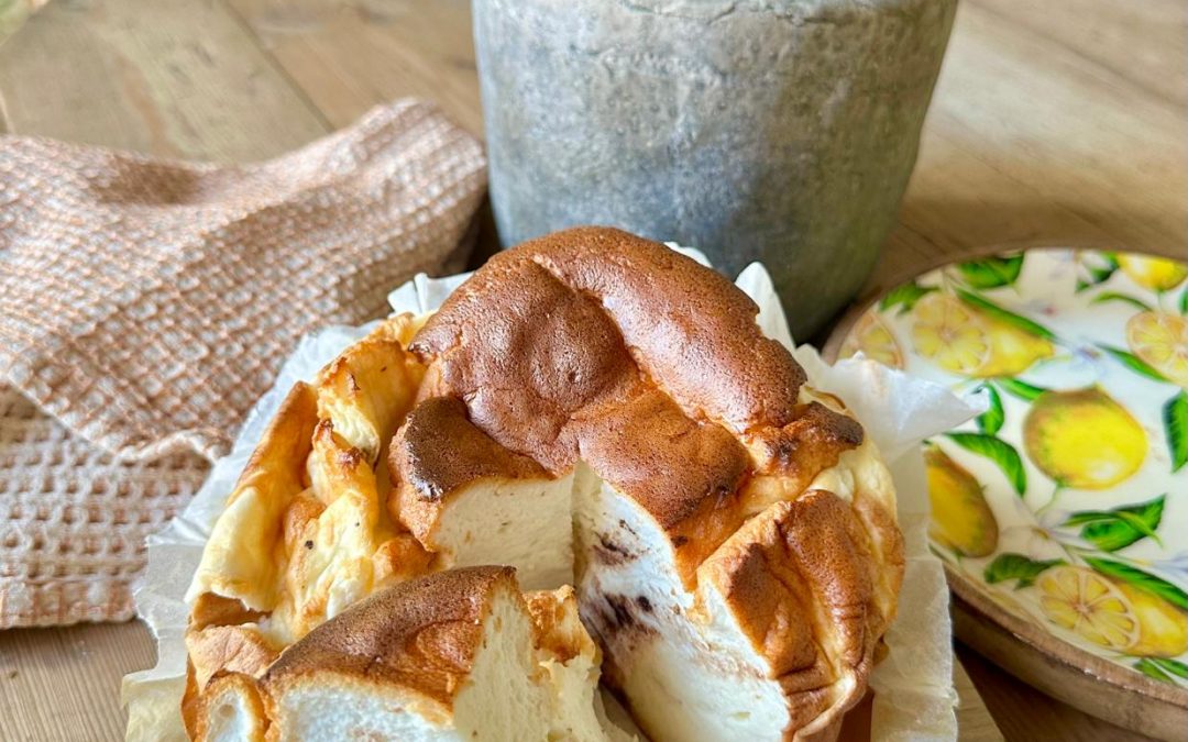 Pastel esponjoso de yogurt y pepitas de chocolate
