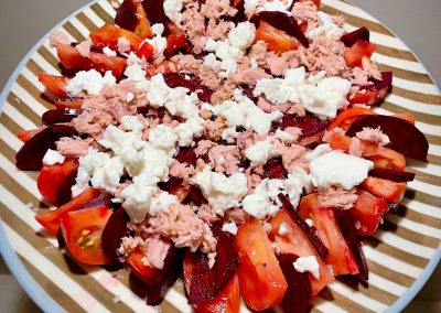 Amanida de tomàquet amb remolatxa